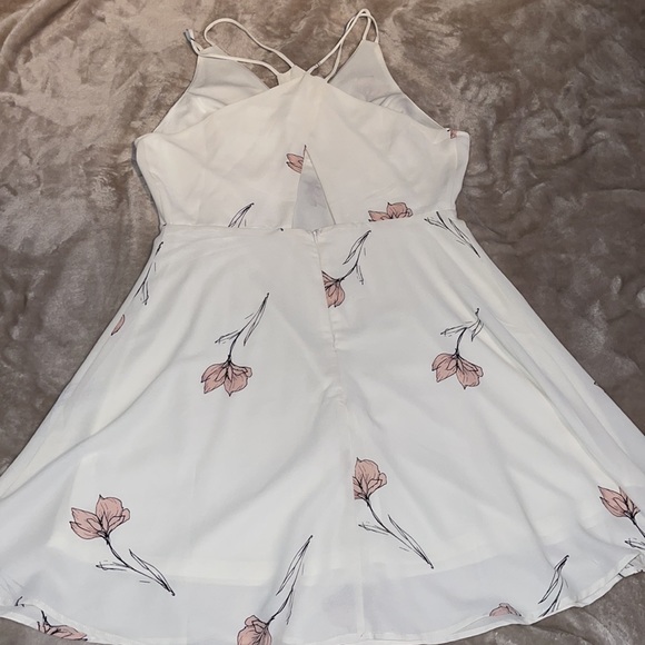 Mini Dress - White with Pink Flowers - Picture 4 of 6